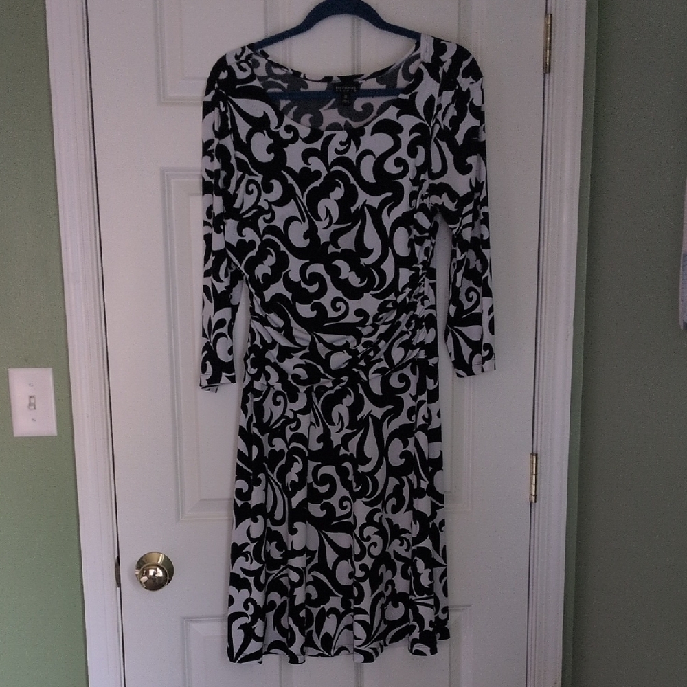 Elegant Black and White Patterned Dress